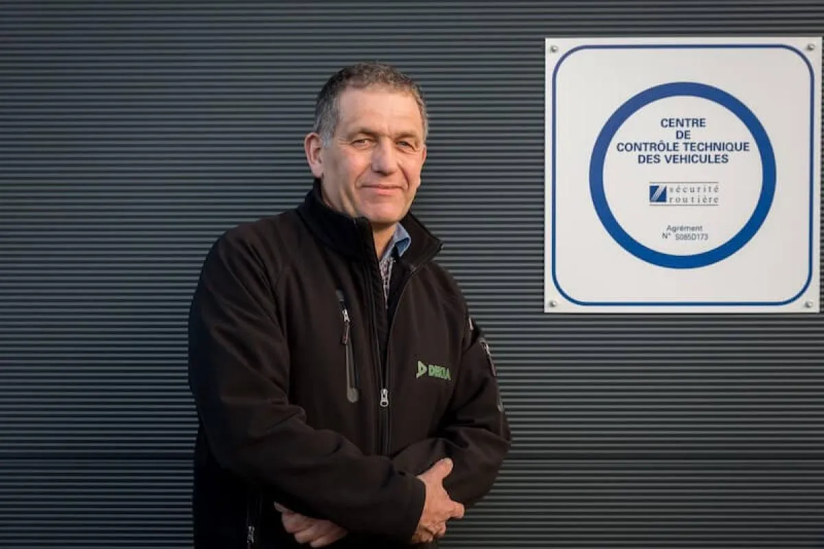 equipe-centre-poire-sur-vie-dekra-controle-technique-01